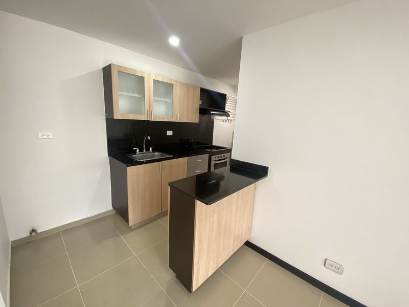 APARTAMENTO EN ARRIENDO UBICADO EN EL POBLADO SECTOR LINARES