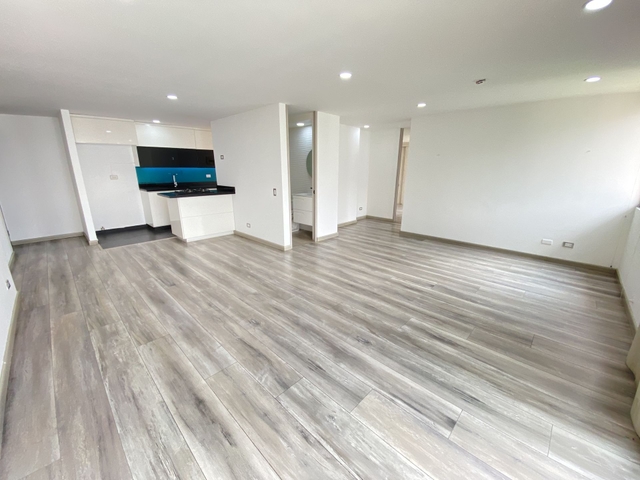 APARTAMENTO EN ARRIENDO UBICADO EN EL POBLADO SECTOR LINARES