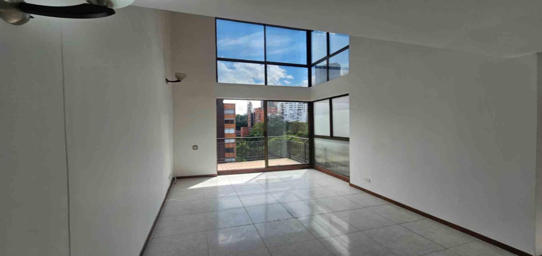 APARTAMENTO EN ARRIENDO UBICADO EN EL POBLADO SECTOR CASTROPOL