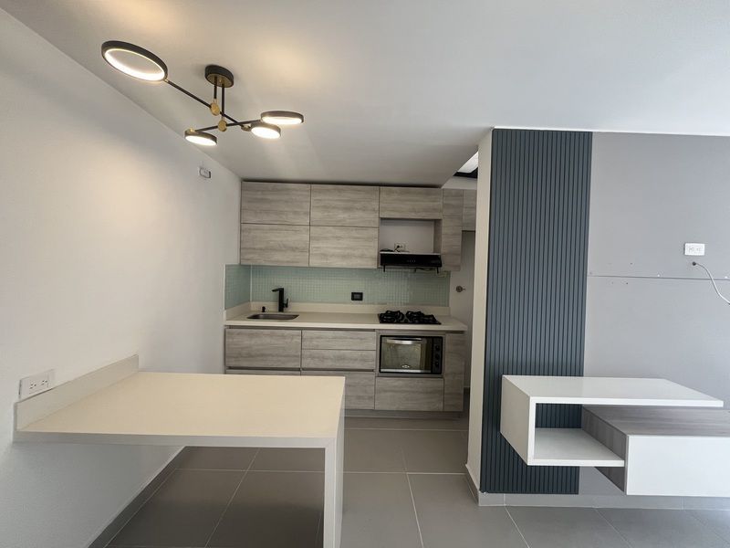 APARTAMENTO EN ARRIENDO UBICADO EN EL POBLADO SECTOR CASTROPOL