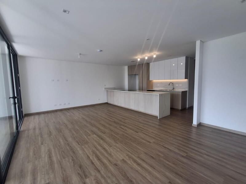 APARTAMENTO EN ARRIENDO UBICADO EN RIONEGRO SECTOR SAJONIA