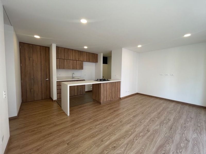 APARTAMENTO EN VENTA UBICADO EN ENVIGADO SECTOR EL TRIANON