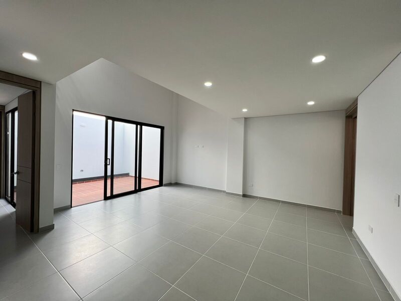 CASA EN VENTA UBICADA EN LA CEJA SECTOR VIVA LA CEJA