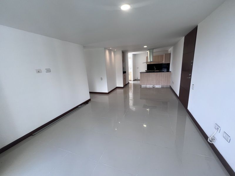APARTAMENTO EN ARRIENDO UBICADO EN EL POBLADO SECTOR LOMA DEL INDIO