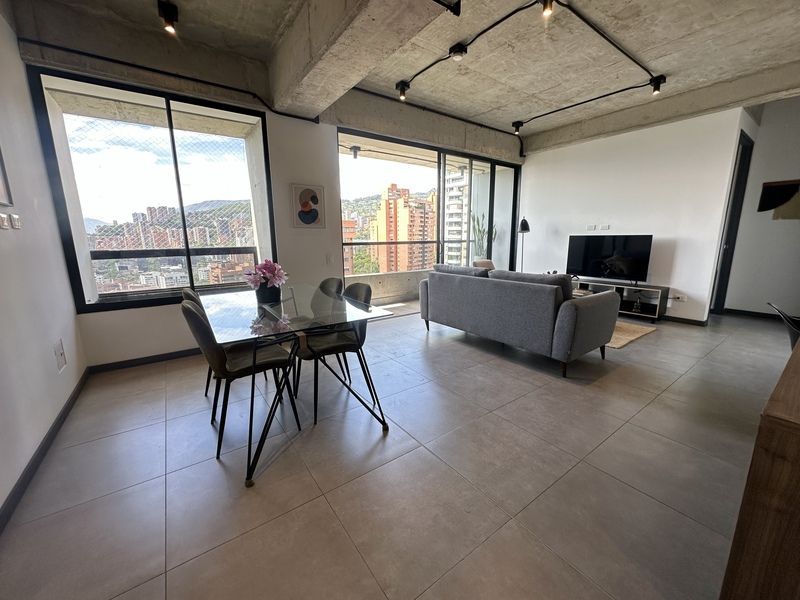 APARTAMENTO AMOBLADO EN ARRIENDO UBICADO EN EL POBLADO SECTOR LOMA DE LOS PARRA