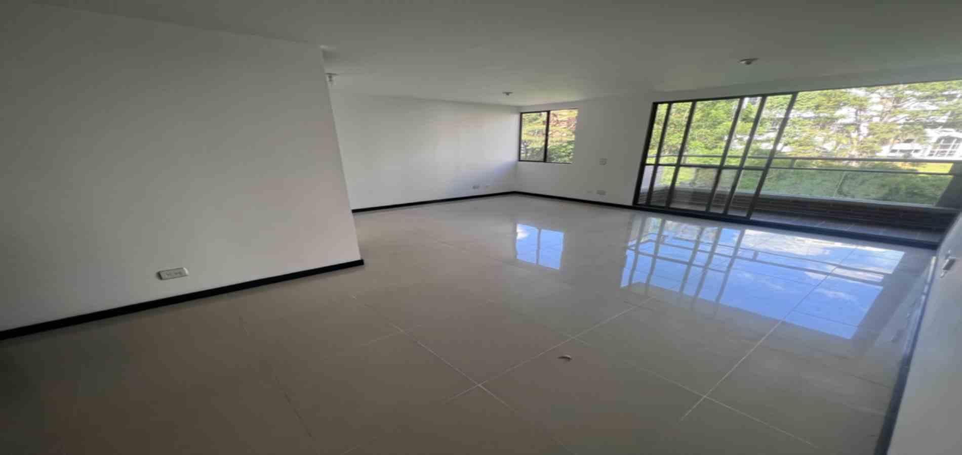 APARTAMENTO EN ARRIENDO UBICADO EN EL POBLADO SECTOR LINARES