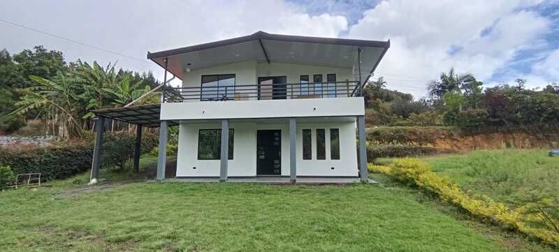 FINCA EN ARRIENDO UBICADA EN GUARNE SECTOR VEREDA HOJAS ANCHAS