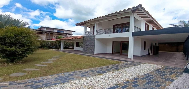 CASA EN ARRIENDO UBICADA EN LA CEJA SECTOR EL TAMBO
