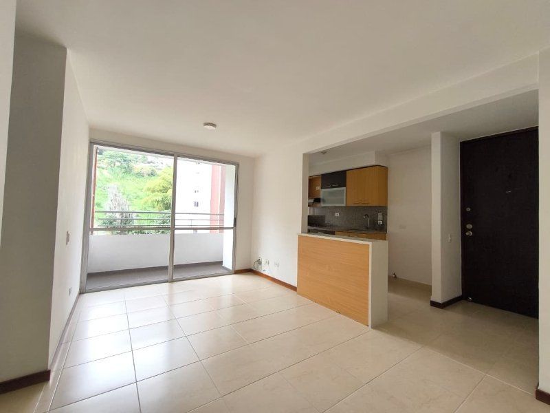 APARTAMENTO EN ARRIENDO UBICADO EN SABANETA SECTOR ALTOS DE LAS FLORES