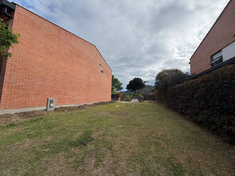 LOTE EN VENTA UBICADO EN EL RETIRO SECTOR LA FE