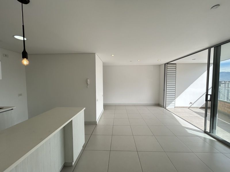 APARTAMENTO EN ARRIENDO UBICADO EN ENVIGADO SECTOR LOMA DEL CHOCHO