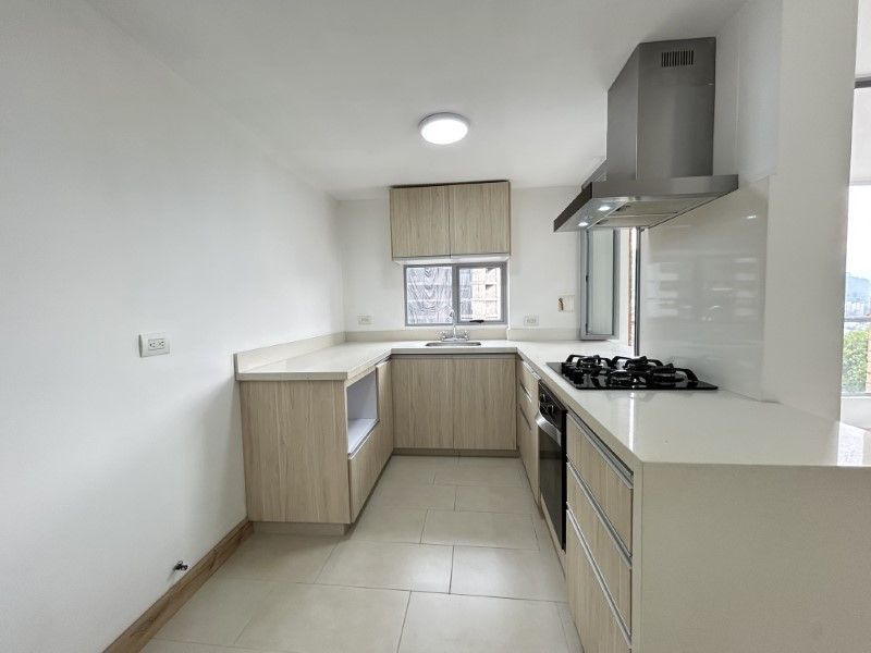 APARTAMENTO EN ARRIENDO UBICADO EN ENVIGADO SECTOR LOMA DE LAS BRUJAS