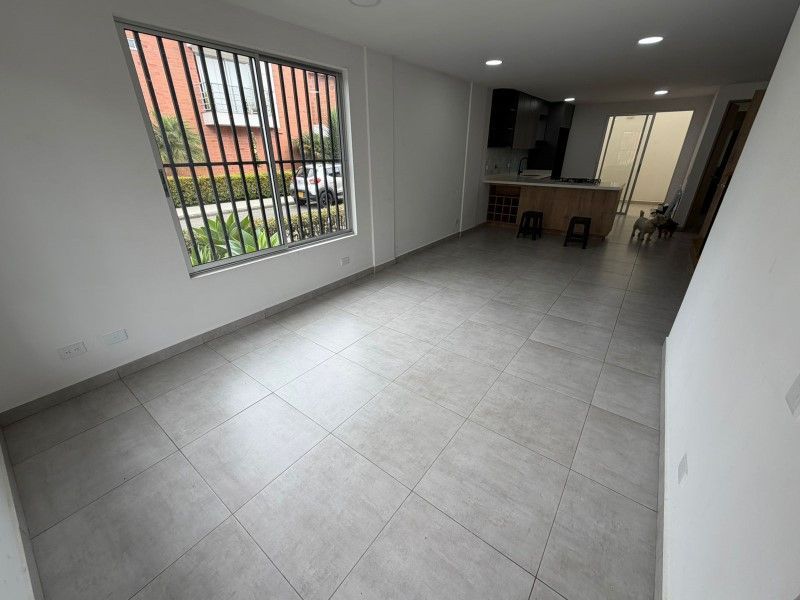 CASA EN ARRIENDO UBICADA EN LA CEJA SECTOR VIVA LA CEJA