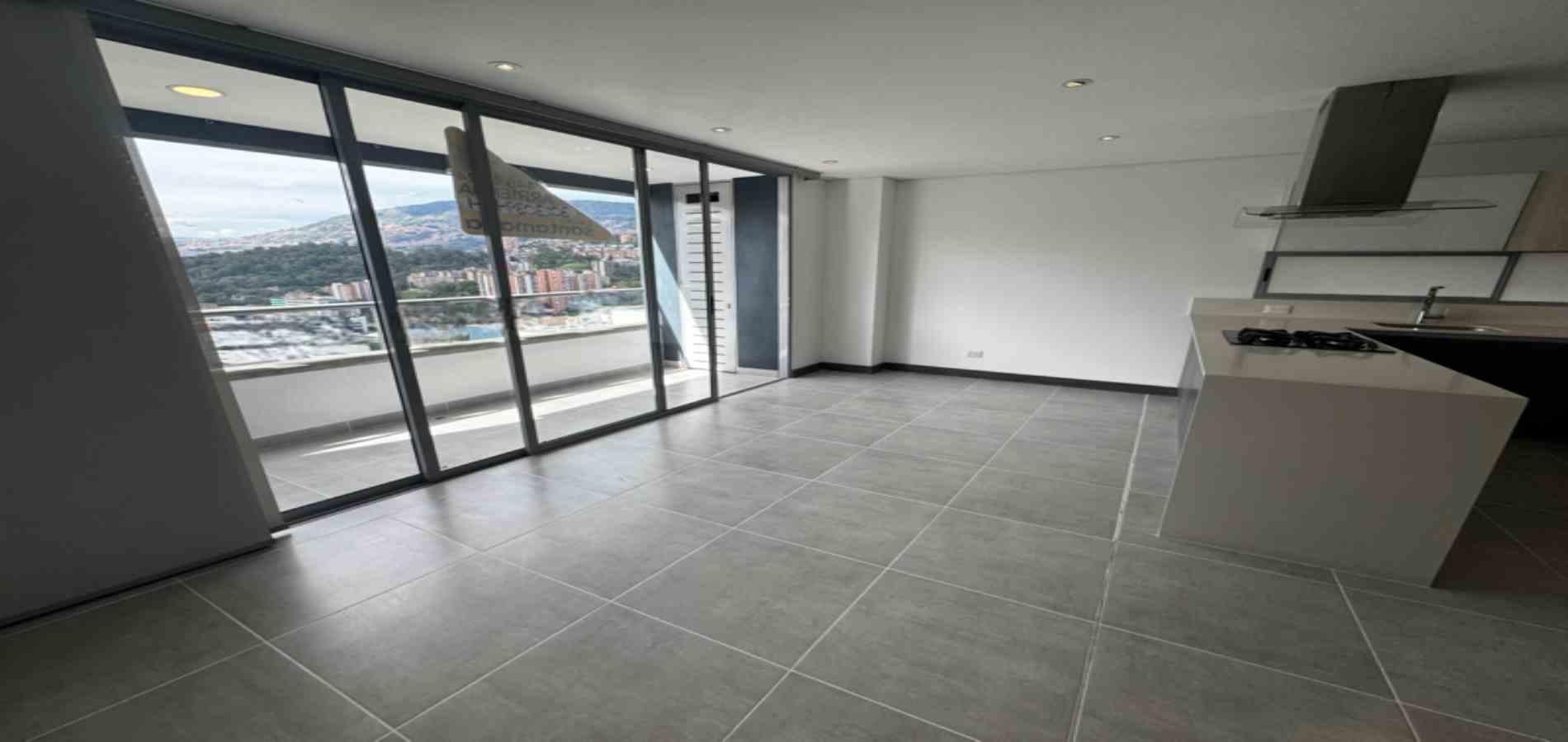 APARTAMENTO EN ARRIENDO UBICADO EN EL POBLADO SECTOR CIUDAD DEL RIO
