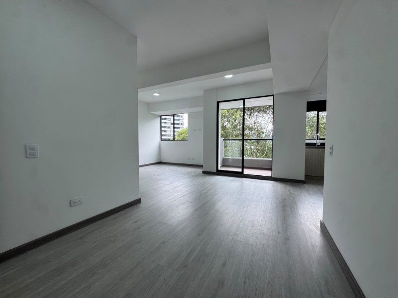 APARTAMENTO EN ARRIENDO UBICADA EN EL POBLADO SECTOR LAS PALMAS