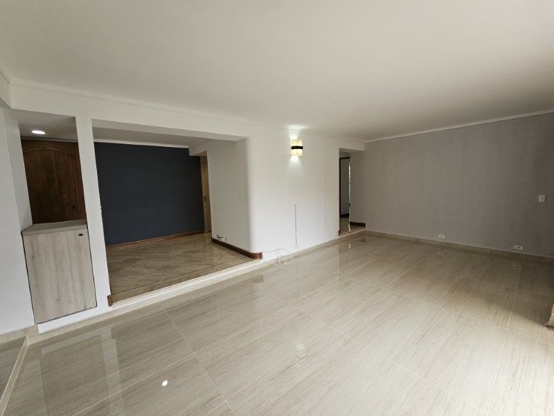 APARTAMENTO EN ARRIENDO UBICADO EN EL POBLADO SECTOR LOS PARRA