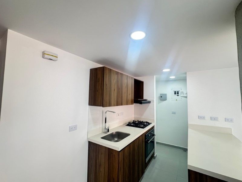 APARTAMENTO EN ARRIENDO UBICADO EN EL POBLADO SECTOR LOMA DEL INDIO