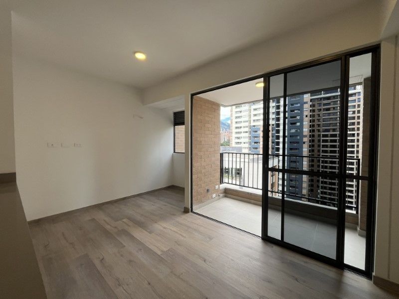 APARTAMENTO EN ARRIENDO UBICADO EN EL POBLADO SECTOR CUIDAD DEL RIO