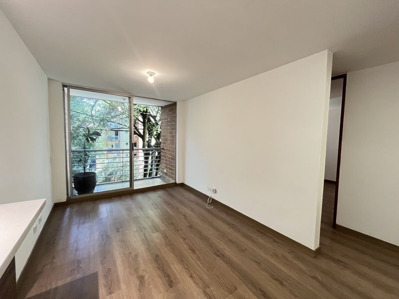APARTAMENTO EN ARRIENDO UBICADO EN EL POBLADO SECTOR CASTROPOL