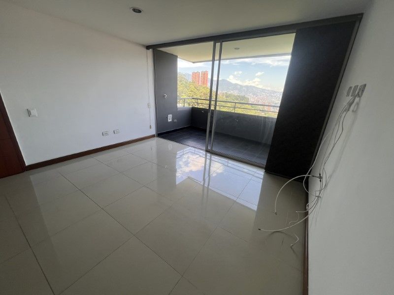 APARTAMENTO EN ARRIENDO UBICADO EN EL POBLADO SECTOR LOMA DEL INDIO