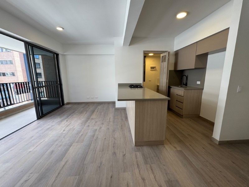 APARTAMENTO EN ARRIENDO UBICADO EN EL POBLADO SECTOR CIUDAD DEL RIO