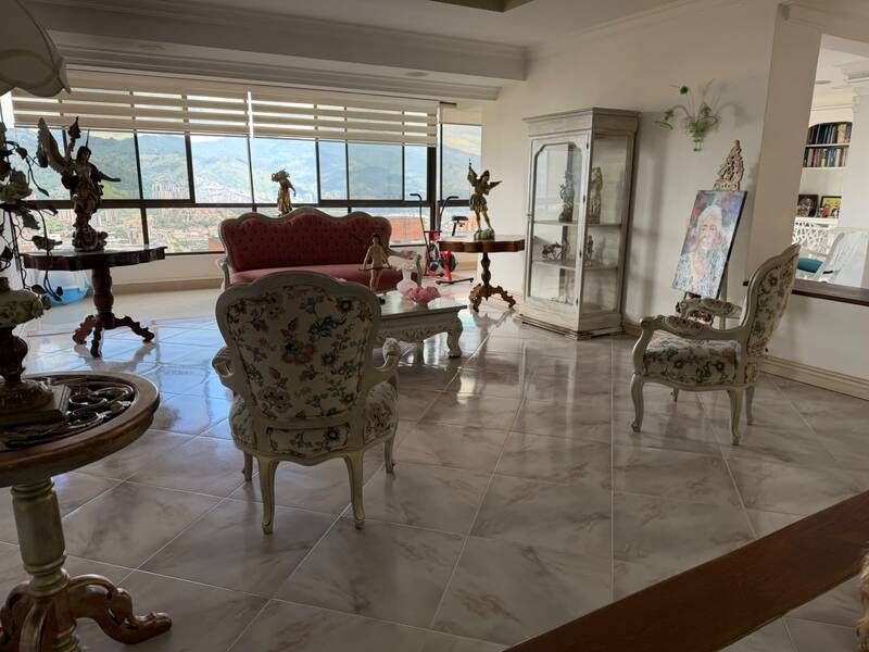 APARTAMENTO EN VENTA UBICADO EN EL POBLADO SECTOR LOS BALSOS