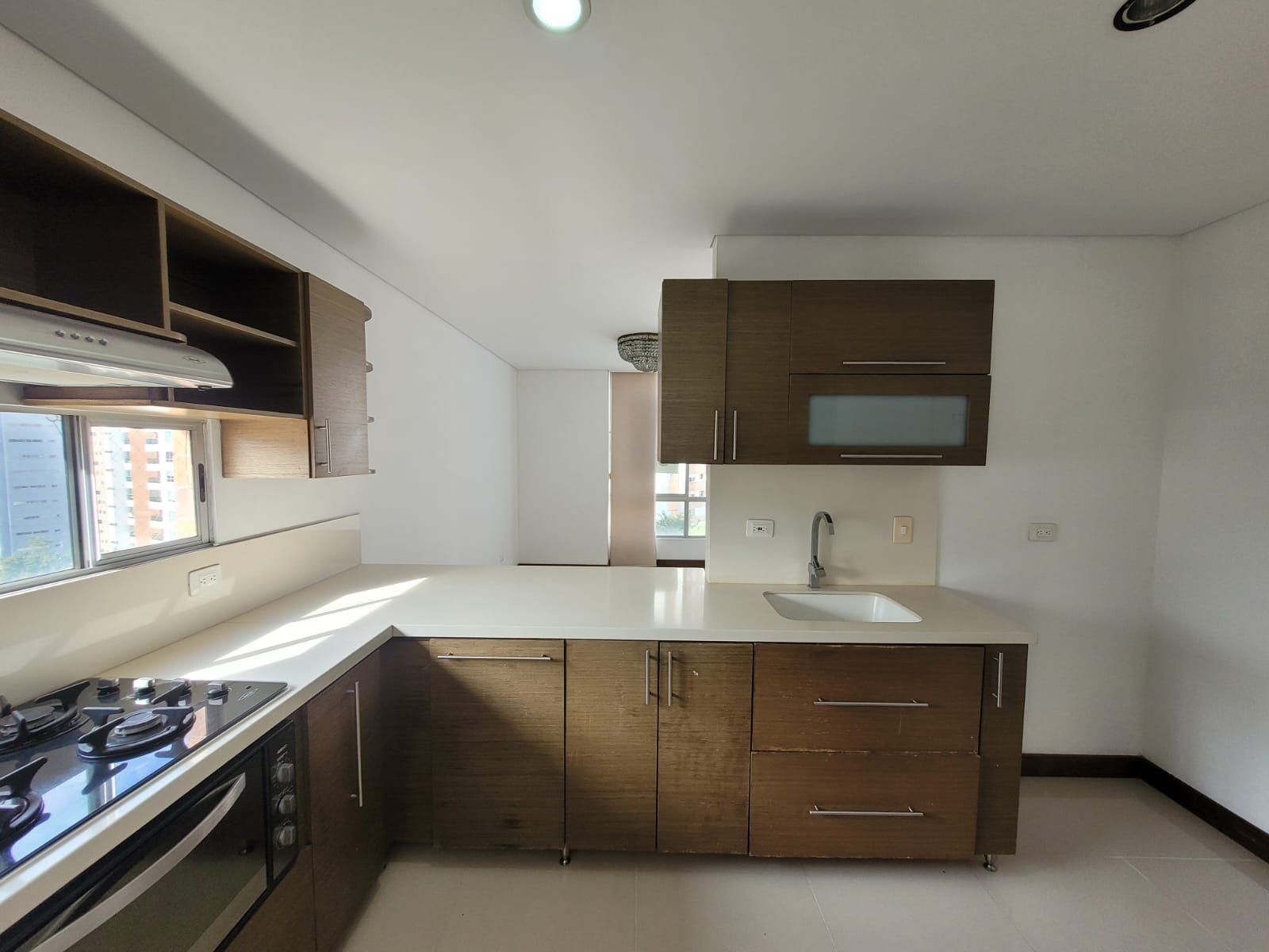 APARTAMENTO EN ARRIENDO UBICADO MEDELLÍN SECTOR POBLADO