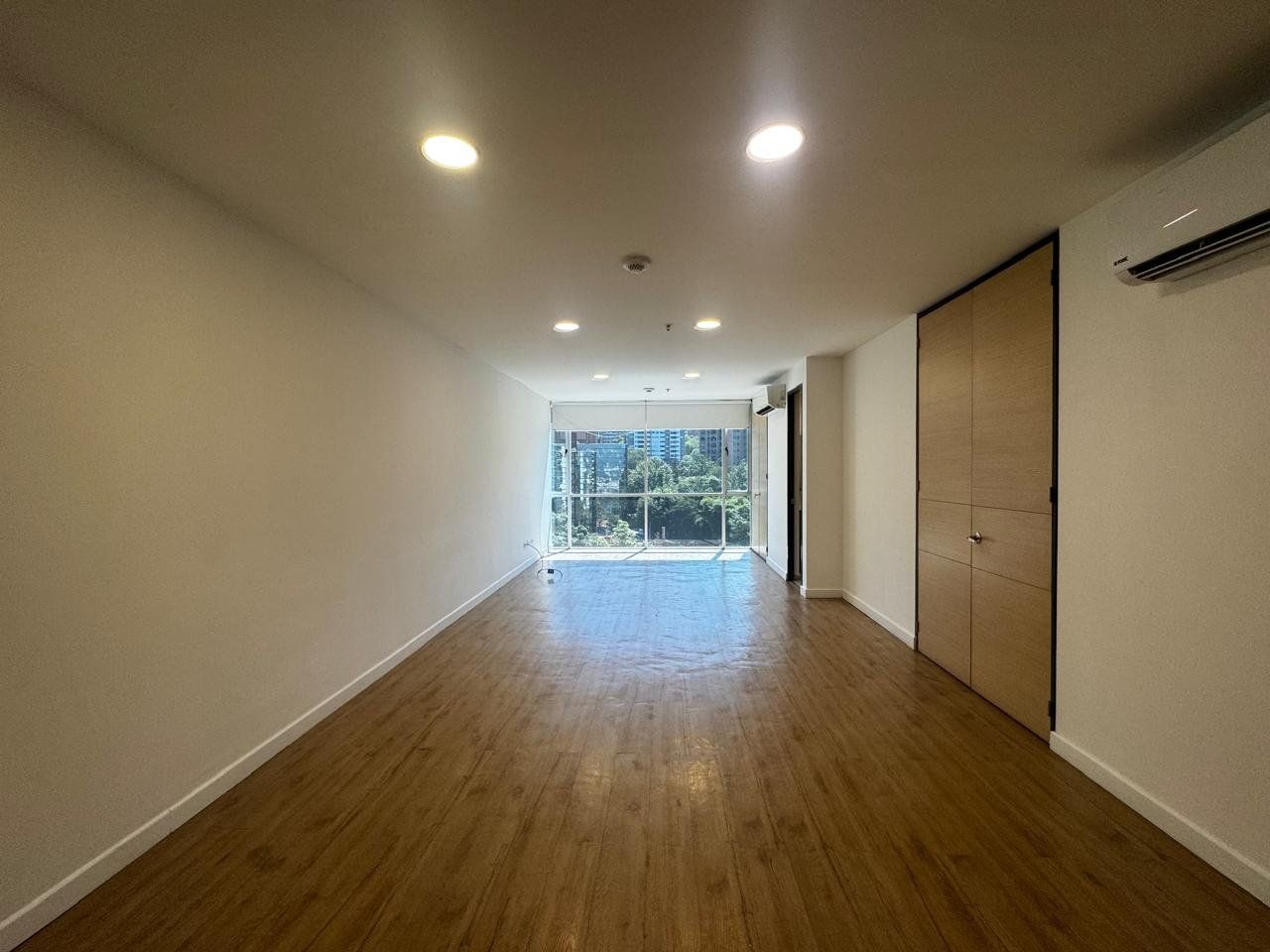 OFICINA EN VENTA UBICADA EN MEDELLIN SECTOR POBLADO