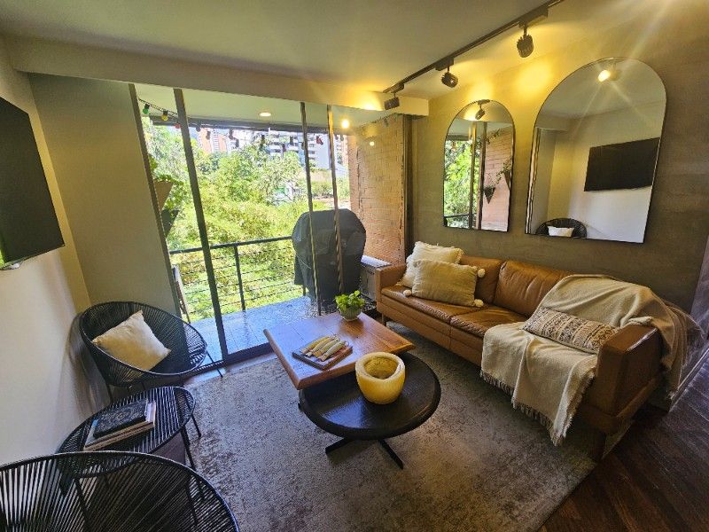APARTAMENTO AMOBLADO EN ARRIENDO UBICADO EN EL POBLADO SECTOR MILLA DE ORO