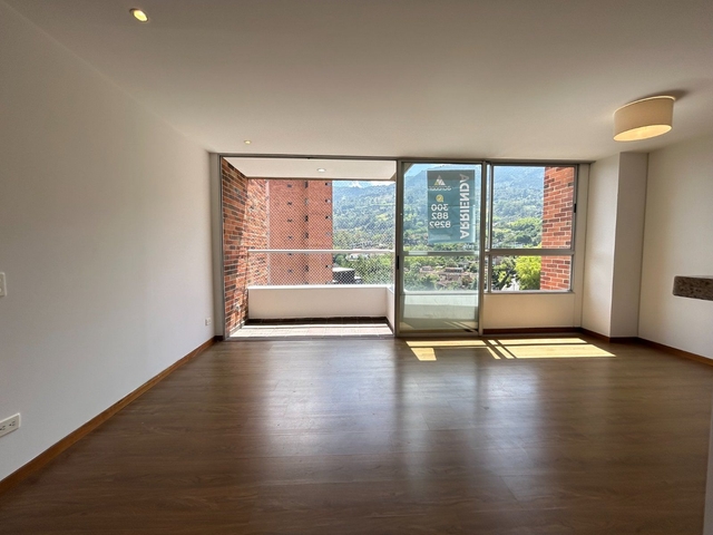 APARTAMENTO EN ARRIENDO UBICADO EN ENVIGADO SECTOR LOMA DEL ESMERALDAL