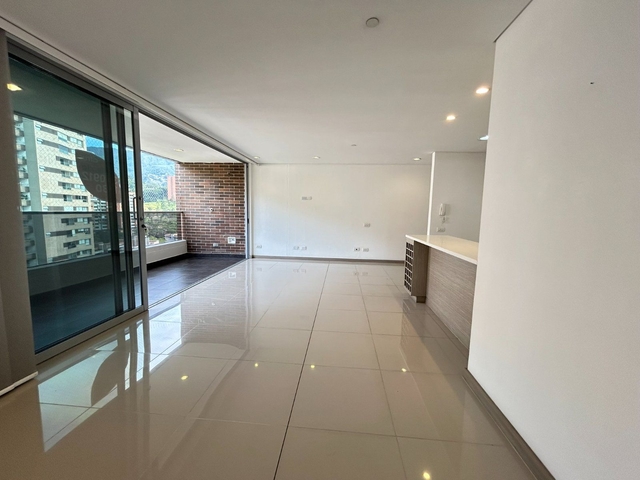 APARTAMENTO EN ARRIENDO UBICADO EN ENVIGADO SECTOR LOMA DEL CHOCHO