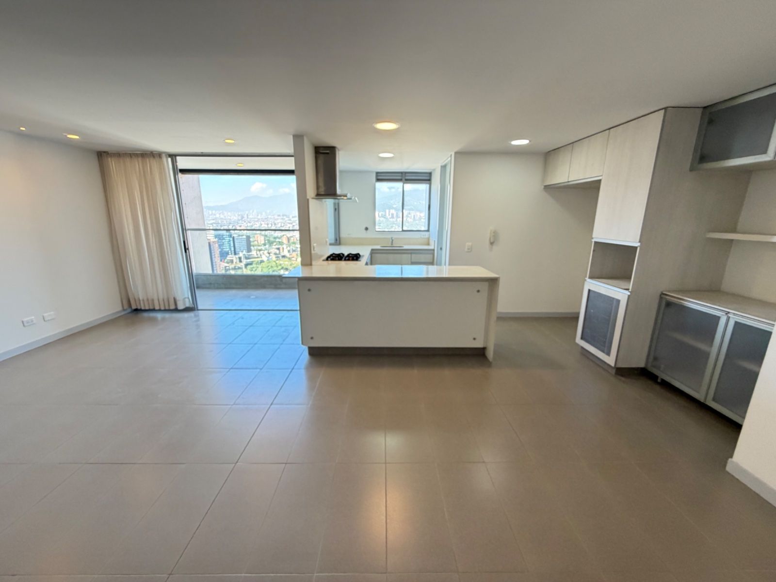 APARTAMENTO EN ARRIENDO UBICADO EN MEDELLIN SECTOR CASTROPOL