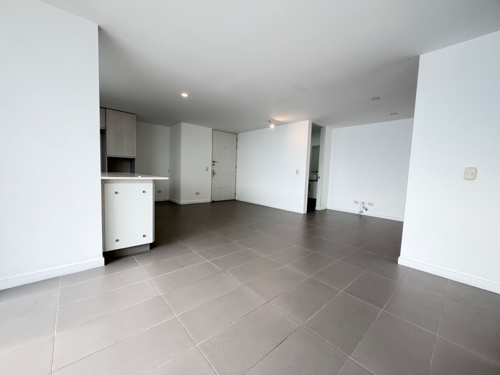 APARTAMENTO EN ARRIENDO UBICADO EN MEDELLIN SECTOR CASTROPOL