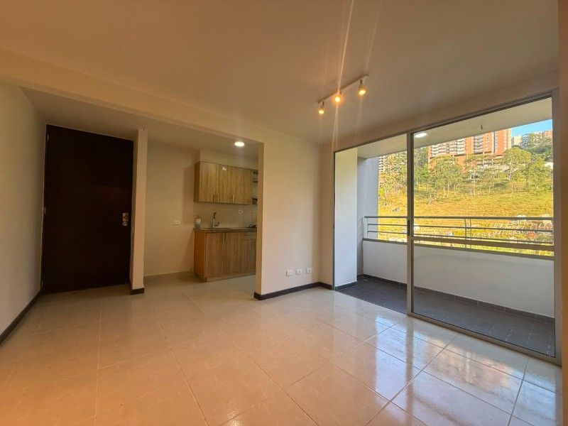 APARTAMENTO EN ARRIENDO UBICADO EN SABANETA SECTOR ALTO DE LAS FLORES