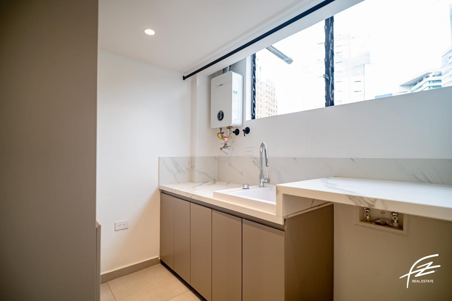 APARTAMENTO EN VENTA UBICADO EN MEDELLÍN SECTOR POBLADO