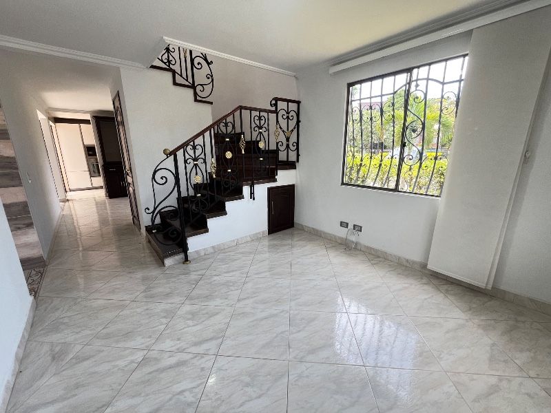 CASA EN ARRIENDO UBICADA EN LA ESTRELLA SECTOR POBLADO SUR