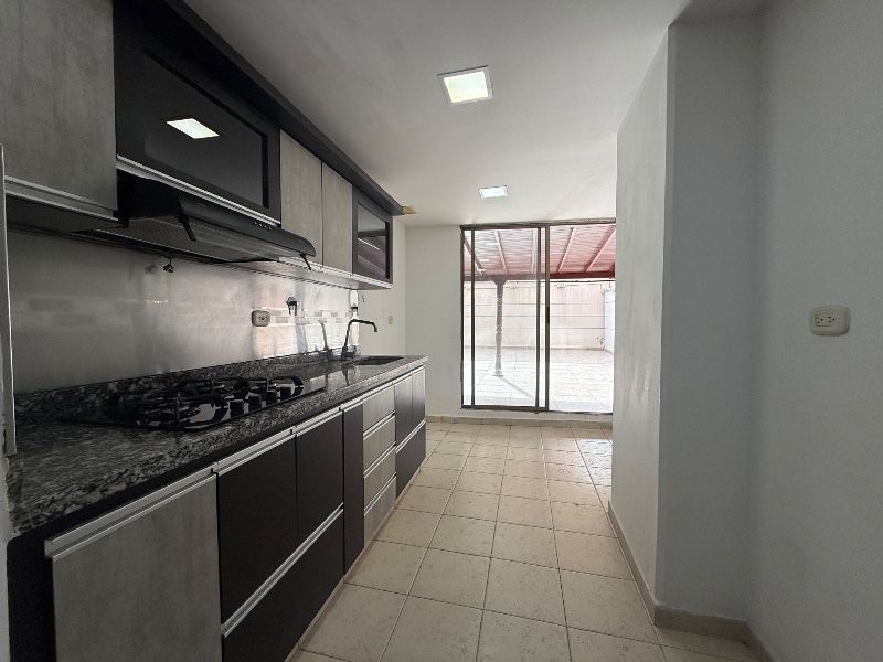 APARTAMENTO EN ARRIENDO UBICADO EN POBLADO SECTOR LAS PALMAS