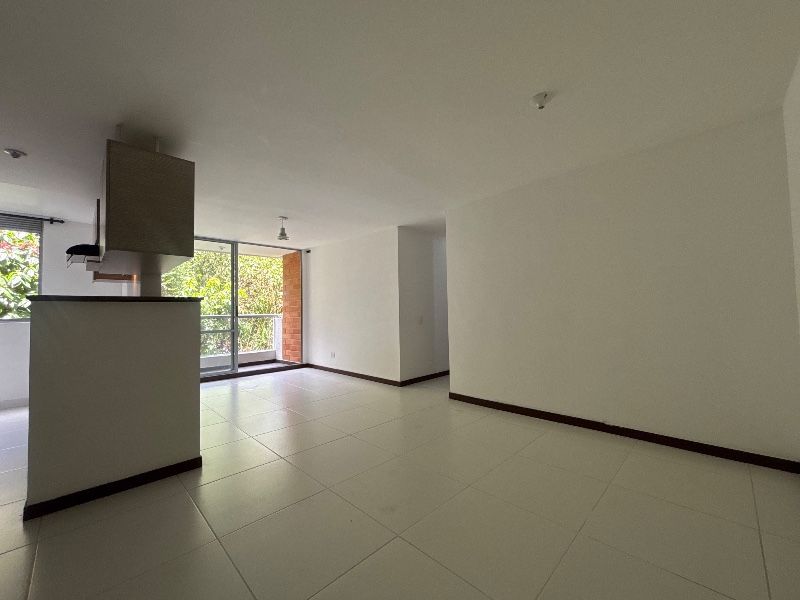 APARTAMENTO EN ARRIENDO UBICADO EN ENVIGADO SECTOR ALTO DE LAS FLORES