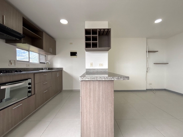 APARTAMENTO EN ARRIENDO UBICADO EN ENVIGADO SECTOR LAS ANTILLAS
