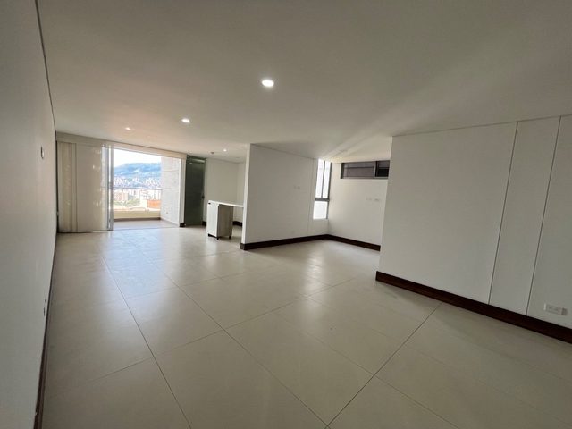 APARTAMENTO EN ARRIENDO UBICADO EN SABANETA SECTOR LAS LOMITAS