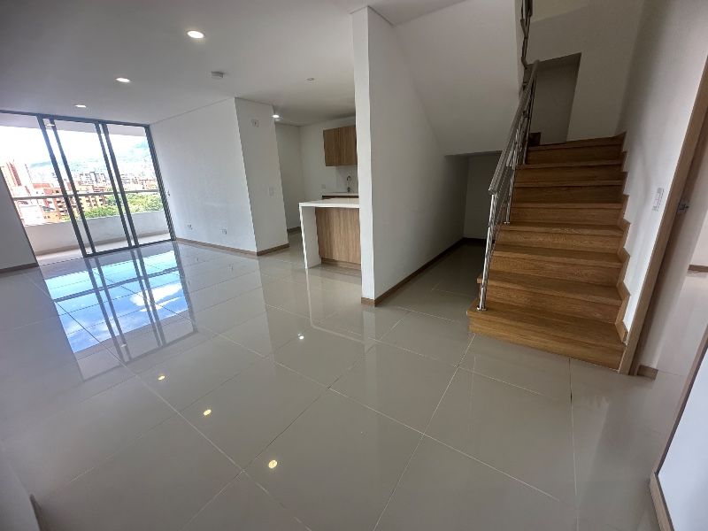 APARTAMENTO EN ARRIENDO UBICADO EN ENVIGADO SECTOR EL PORTAL