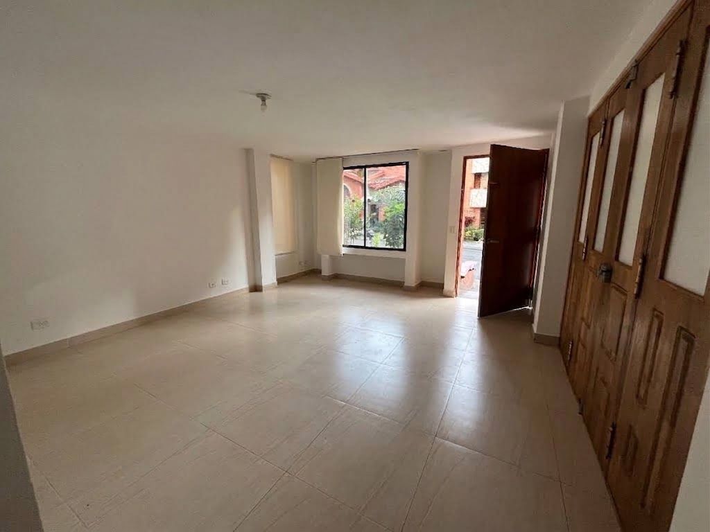 CASA EN ARRIENDO UBICADA EN LA SABANETA SECTOR LA DOCTORA