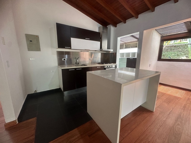 APARTAMENTO EN ARRIENDO UBICADO EN ENVIGADO SECTOR LOMA LAS BRUJAS