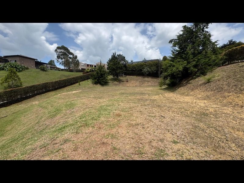 LOTE EN VENTA UBICADO EN RIONEGRO SECTOR QUIRAMA