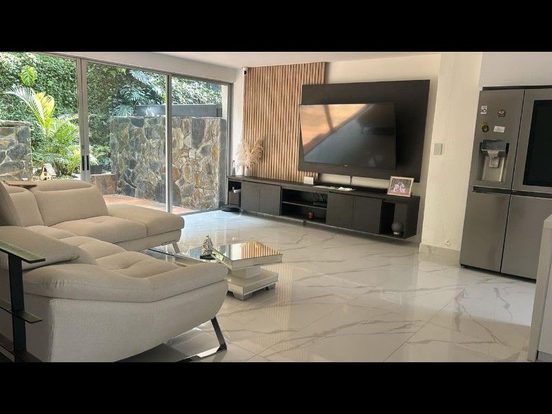 APARTAMENTO EN ARRIENDO UBICADO EN MEDELLÍN POR EL SECTOR AlTOS DEL POBLADO