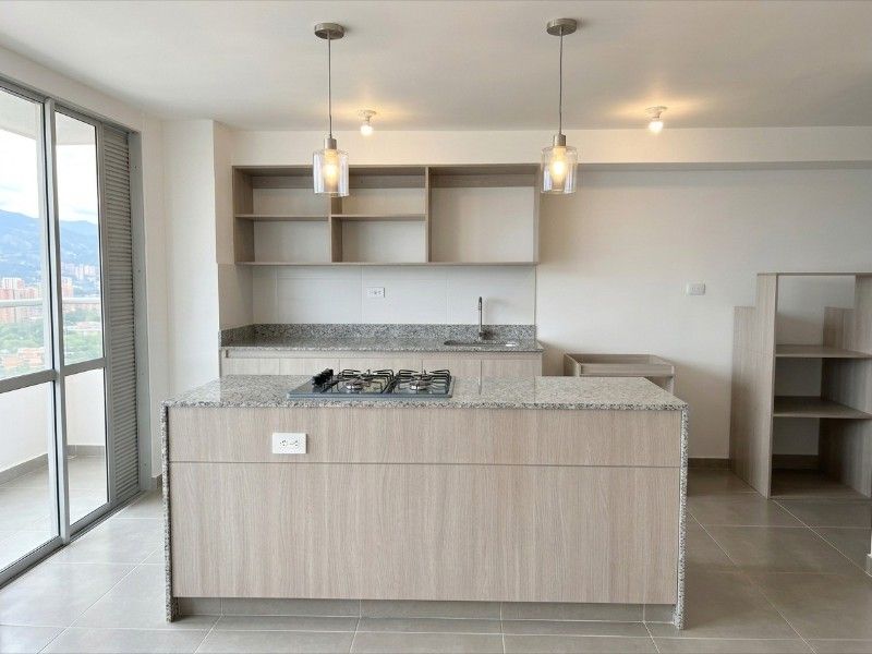 APARTAMENTO EN ARRIENDO UBICADA EN MEDELLIN SECTOR CALAZANS PARTE ALTA