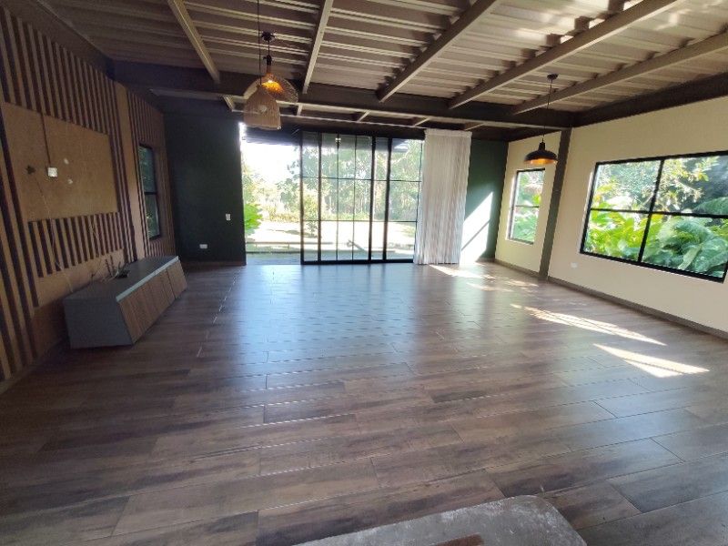 FINCA EN ARRIENDO UBICADO EN RIONEGRO SECTOR LLANOGRANDE