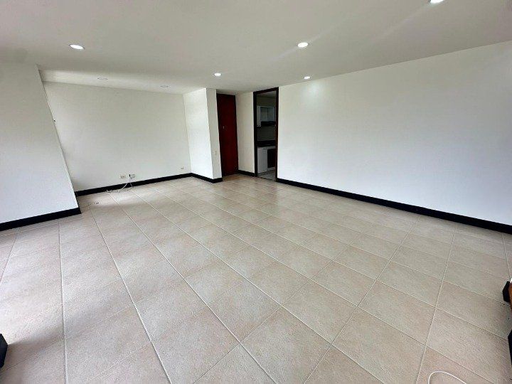 APARTAMENTO EN VENTA UBICADO EN MEDELLIN SECTOR CASTROPOL
