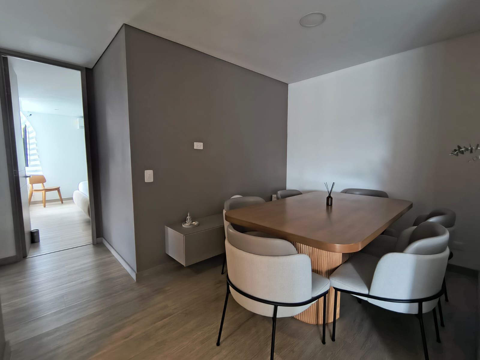 APARTAMENTO EN VENTA UBICADO EN ENVIGADO SECTOR CUMBRES