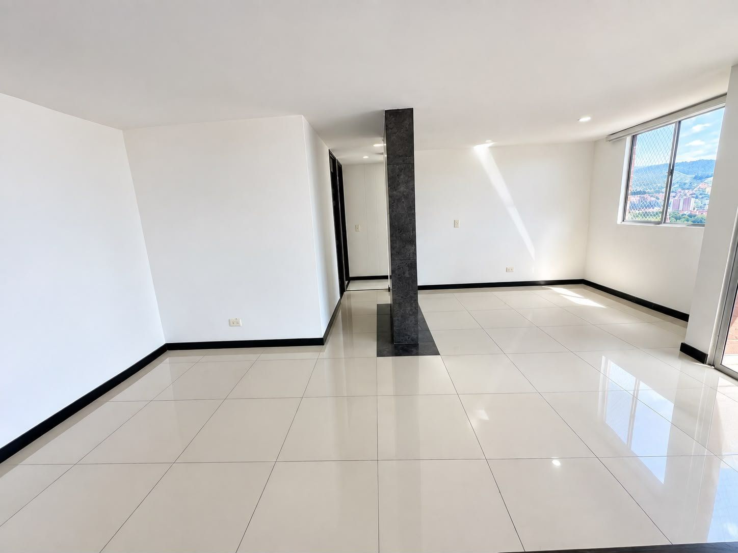 APARTAMENTO EN ARRIENDO UBICADO EN SABANETA SECTOR LAS VEGAS